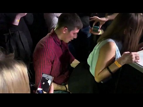 ❤️ ایک روسی نائٹ کلب میں حقیقی جنسی. مقعد اور اندام نہانی میں 18 سالہ روسی لڑکی نائٹ کلب میں چدائی ❌  پر ur.porn-milf-300.ru ❌